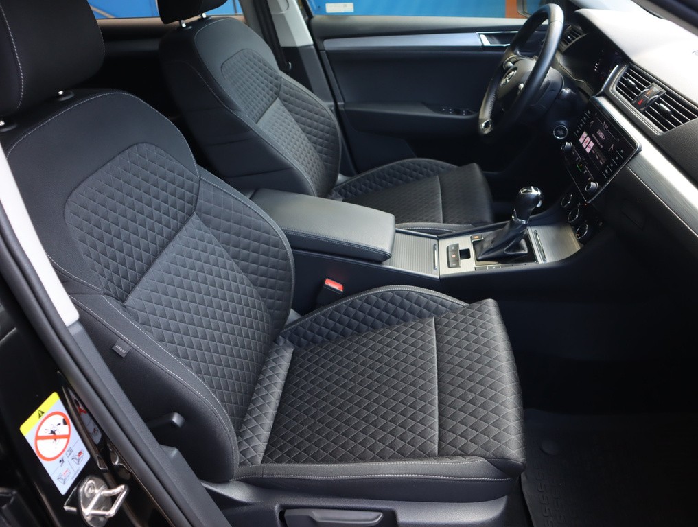Skoda Superb Ambition 2.0 TDI
