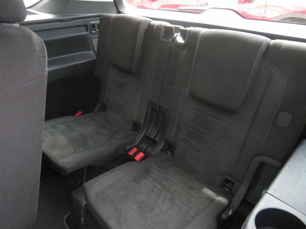 VW Touran Cross 2.0 TDI 7 Miest, Serv.kniha, Tempomat