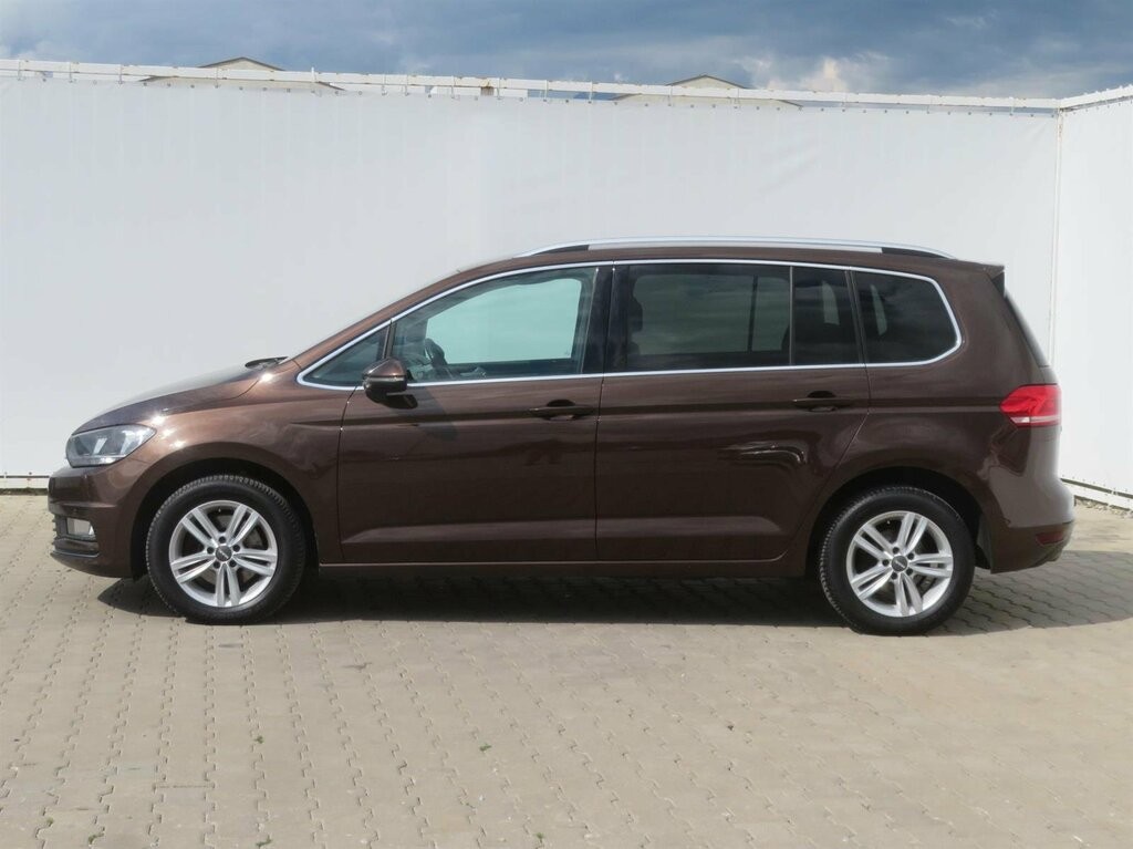 VW Touran Cross 2.0 TDI 7 Miest, Serv.kniha, Tempomat