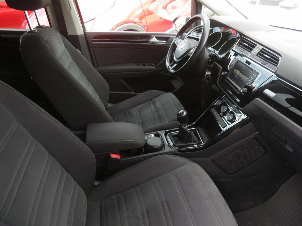 VW Touran Cross 2.0 TDI 7 Miest, Serv.kniha, Tempomat