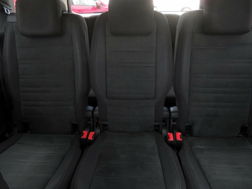 VW Touran Cross 2.0 TDI 7 Miest, Serv.kniha, Tempomat