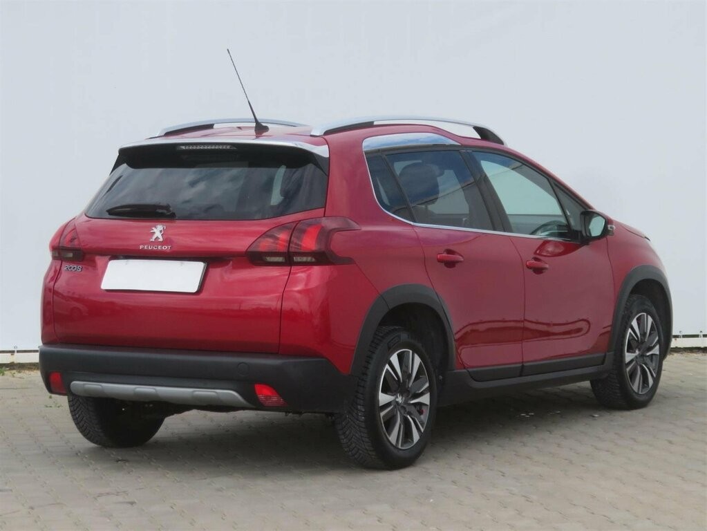 Peugeot 2008 Access 1.6 BlueHDi Koža, Navigácia, Tempomat