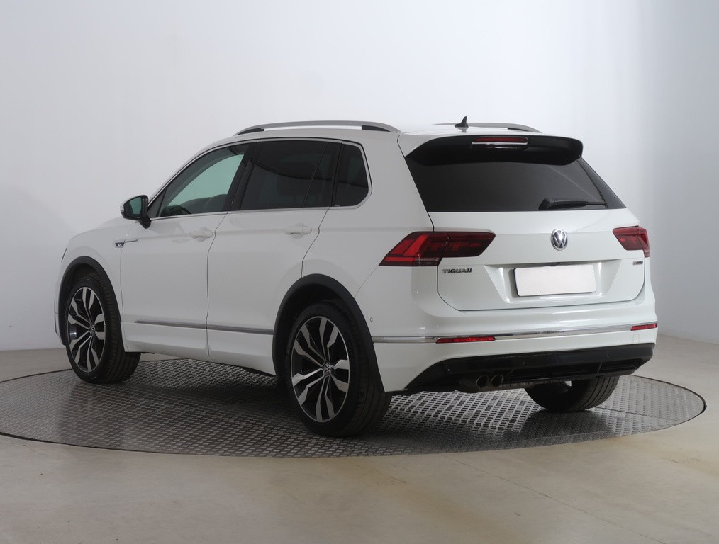 VW Tiguan R-Line 2.0 TDI
