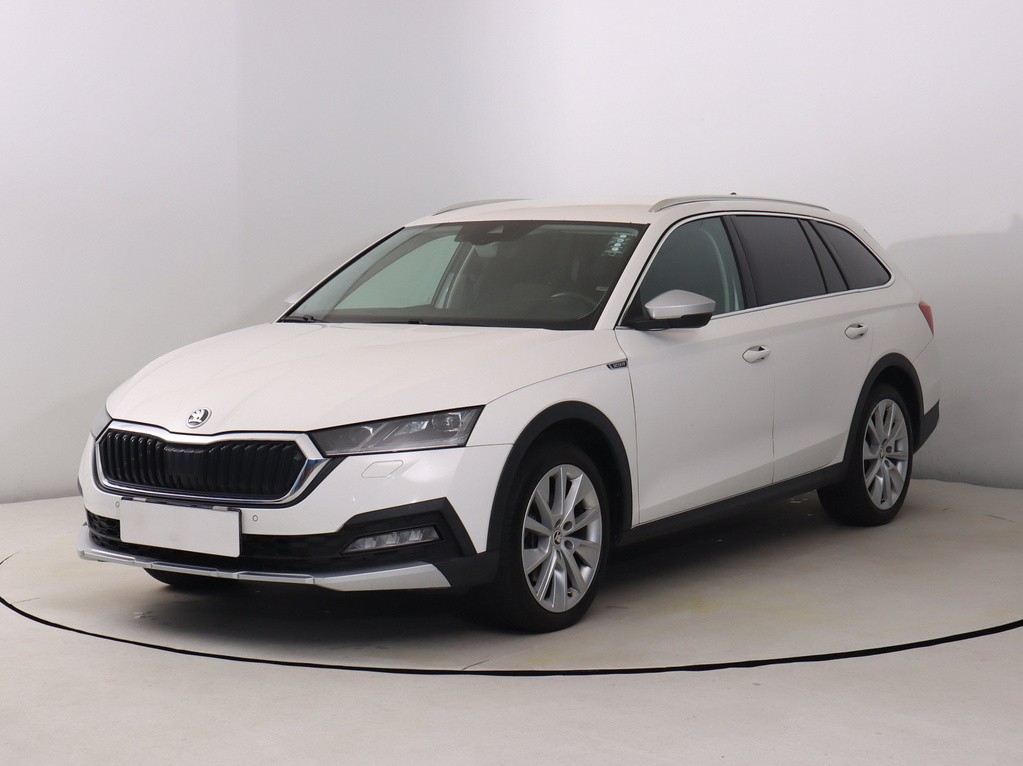 Skoda Octavia Combi . Scout 2.0 TDI