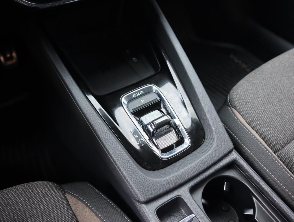 Skoda Octavia Combi . Scout 2.0 TDI