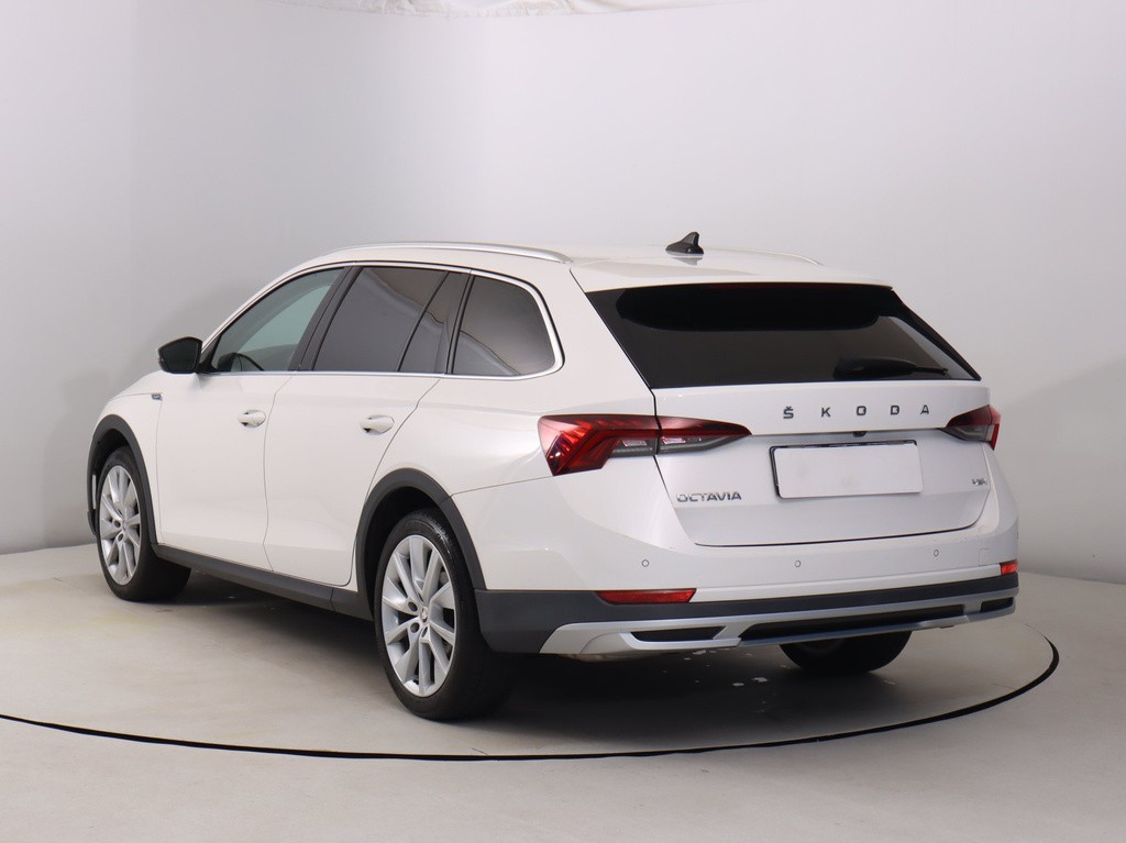 Skoda Octavia Combi . Scout 2.0 TDI