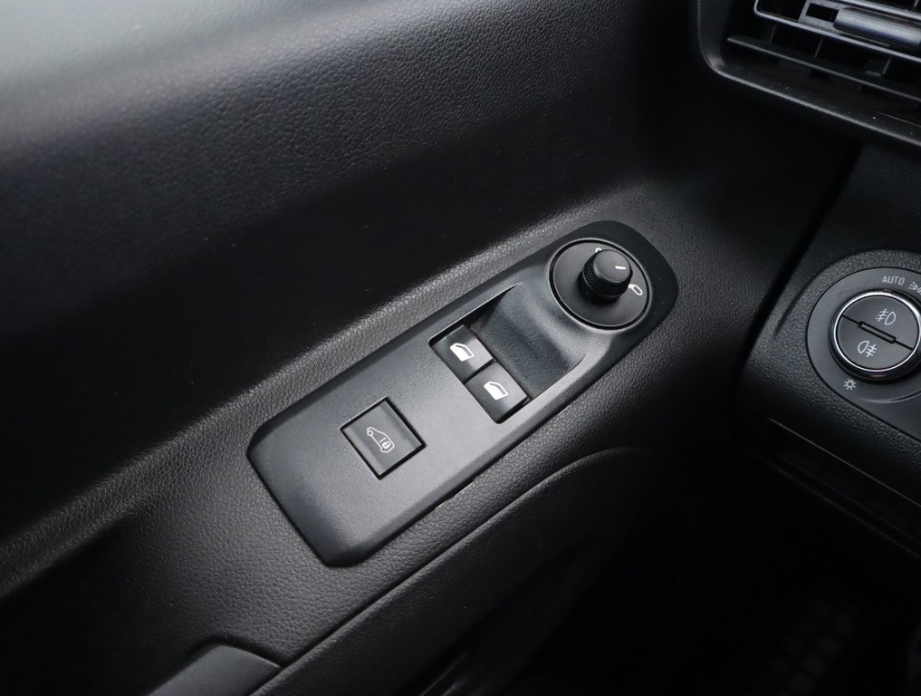 Opel Combo 1.5 CDTI an, Odpočet DPH, Nové v SR, Navigácia