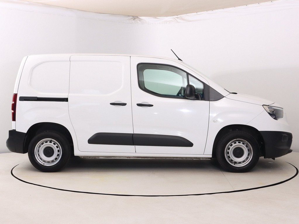 Opel Combo 1.5 CDTI an, Odpočet DPH, Nové v SR, Navigácia