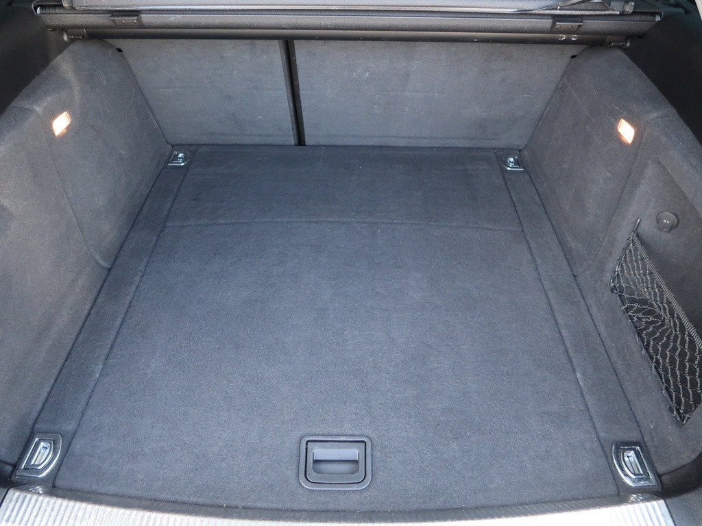 Audi A4 2.0 TDI Automat, Xenóny, Bi-Xenóny, Tempomat