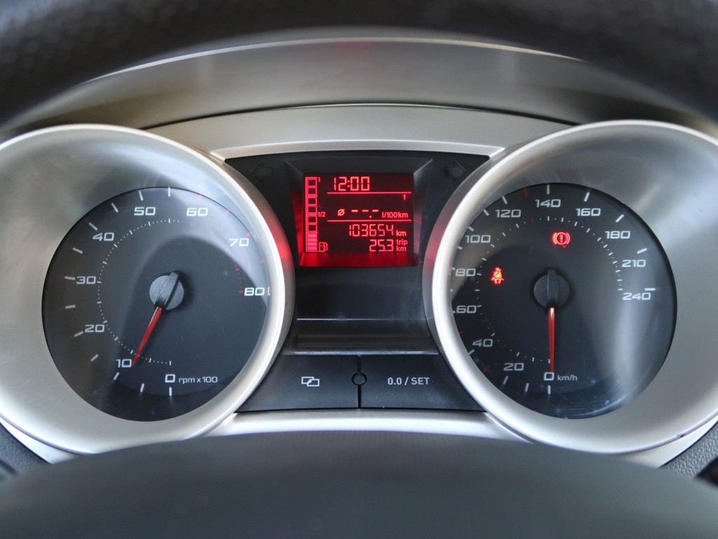 Seat Ibiza Comfort 1.4 16V nová STK