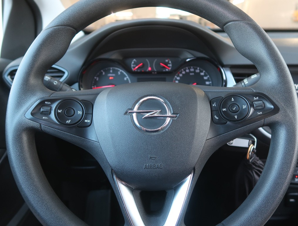 Opel Crossland 1.2 Tempomat, Park. senzory, senzor dažďa