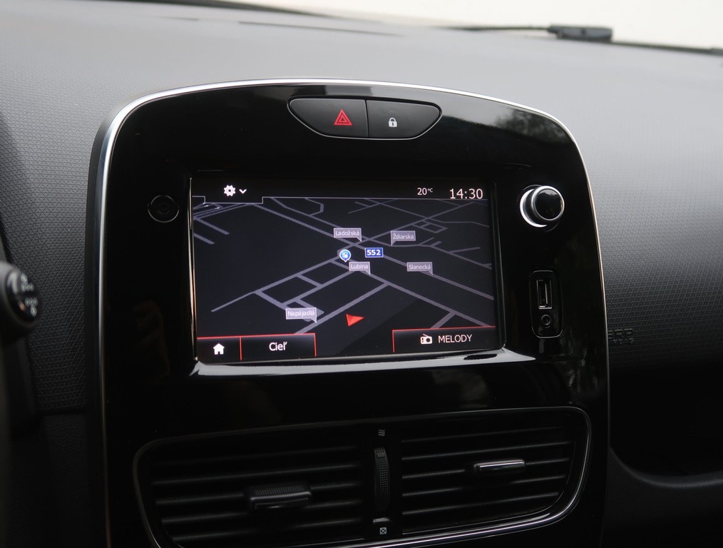 Renault Clio Limited 0.9 TCe Navigácia, Tempomat
