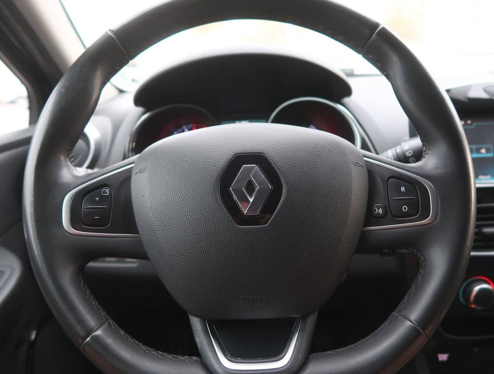 Renault Clio Limited 0.9 TCe Navigácia, Tempomat