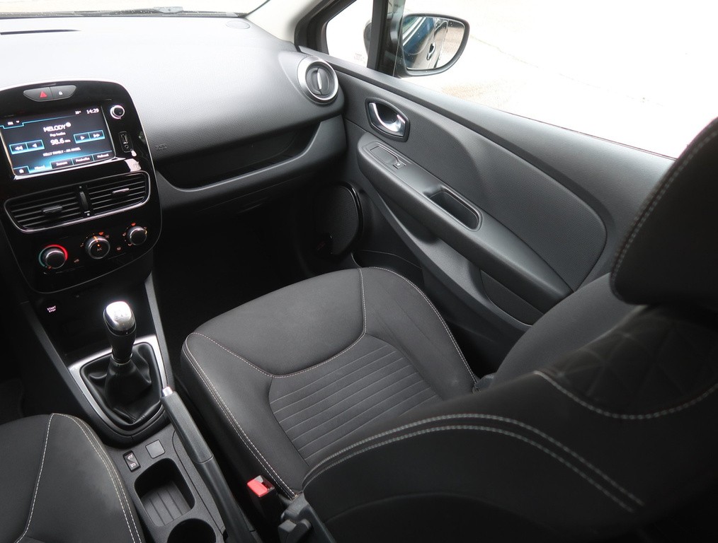 Renault Clio Limited 0.9 TCe Navigácia, Tempomat