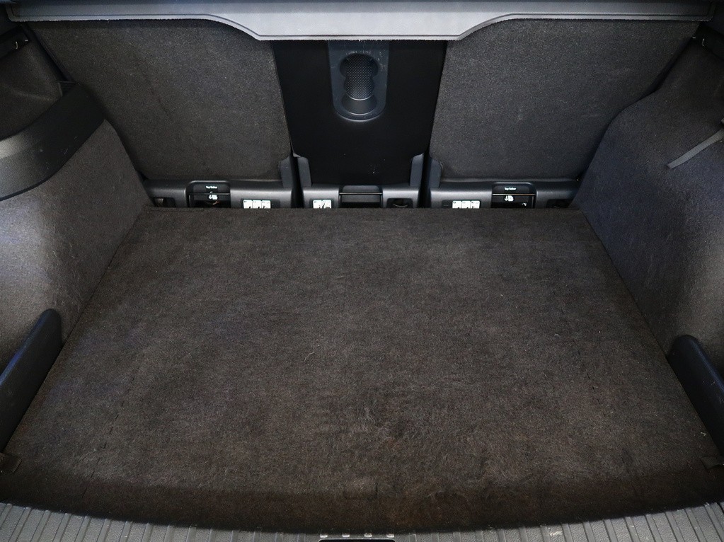 Skoda Karoq 1.5 TSI NOVÉ V SR,