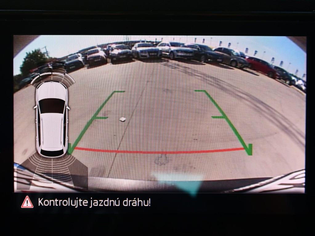 Skoda Karoq 1.5 TSI NOVÉ V SR,