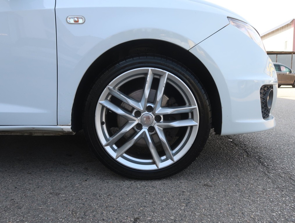 Seat Ibiza Sport 2.0 TDI Serv.kniha, Xenóny, Tempomat