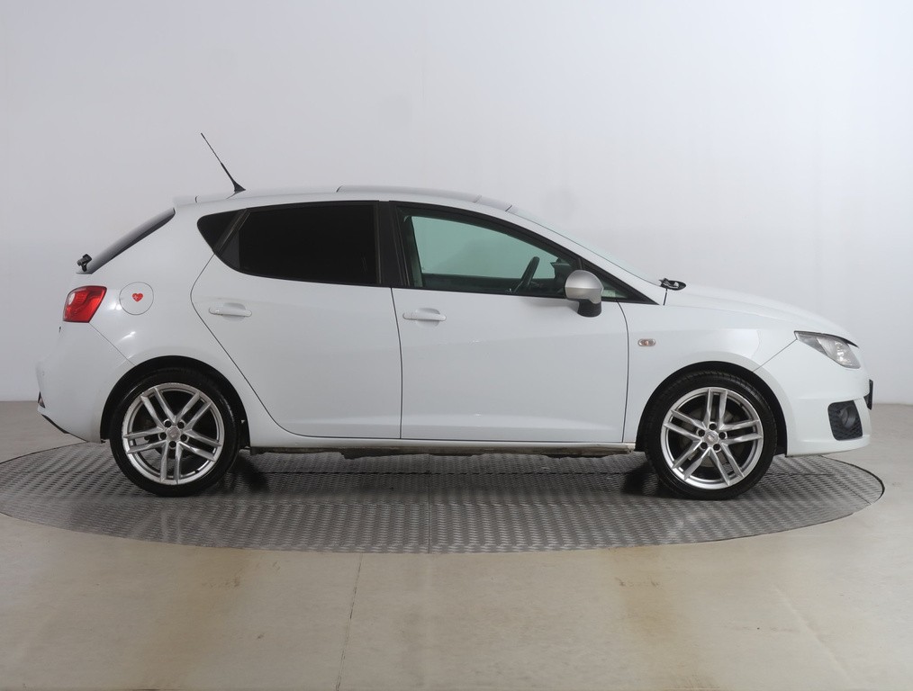 Seat Ibiza Sport 2.0 TDI Serv.kniha, Xenóny, Tempomat