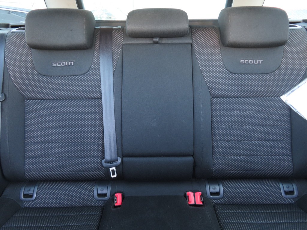 Skoda Octavia Combi . Scout 2.0 TDI Automat, Serv.kniha, Xenóny, Bi-Xenóny