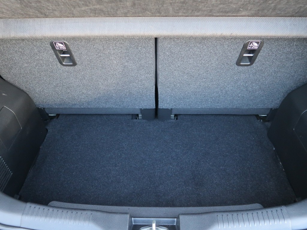Suzuki Ignis 1.2 Hybrid Serv.kniha, Vyhř. sedaček
