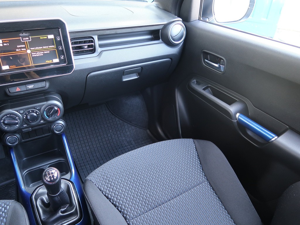 Suzuki Ignis 1.2 Hybrid Serv.kniha, Vyhř. sedaček