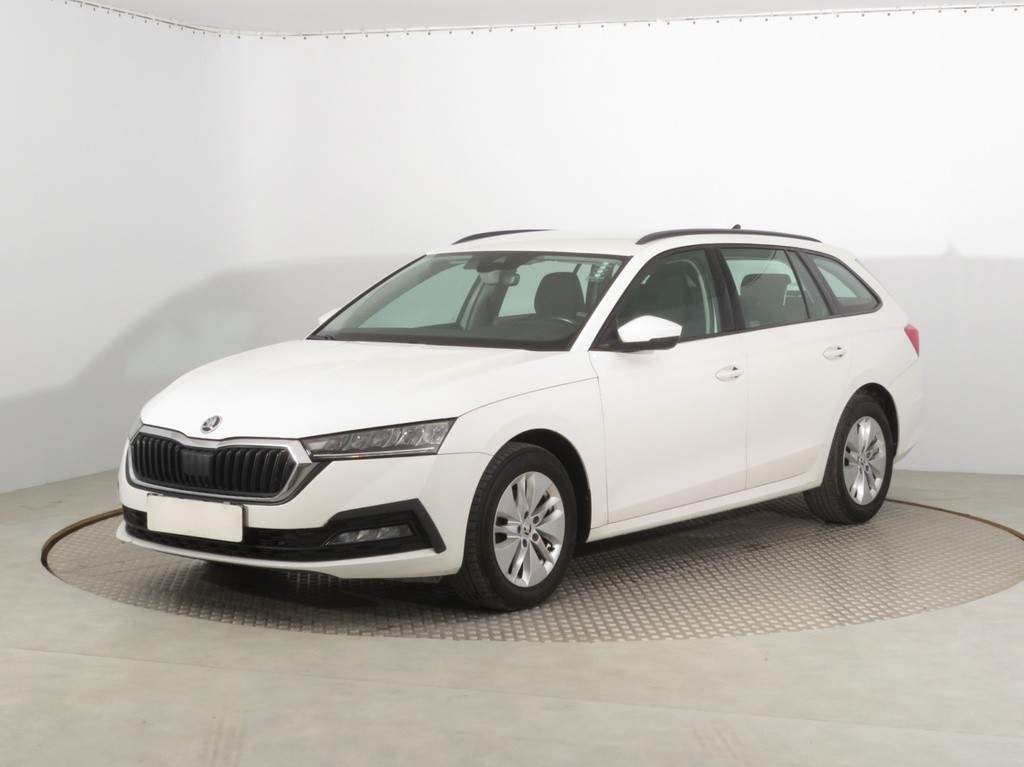 Skoda Octavia 2.0 TDI Tempomat, Park. senzory, Vyhř. sedaček