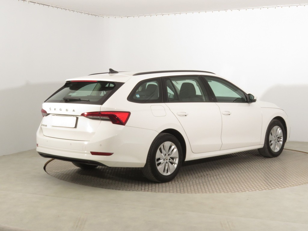 Skoda Octavia 2.0 TDI Tempomat, Park. senzory, Vyhř. sedaček