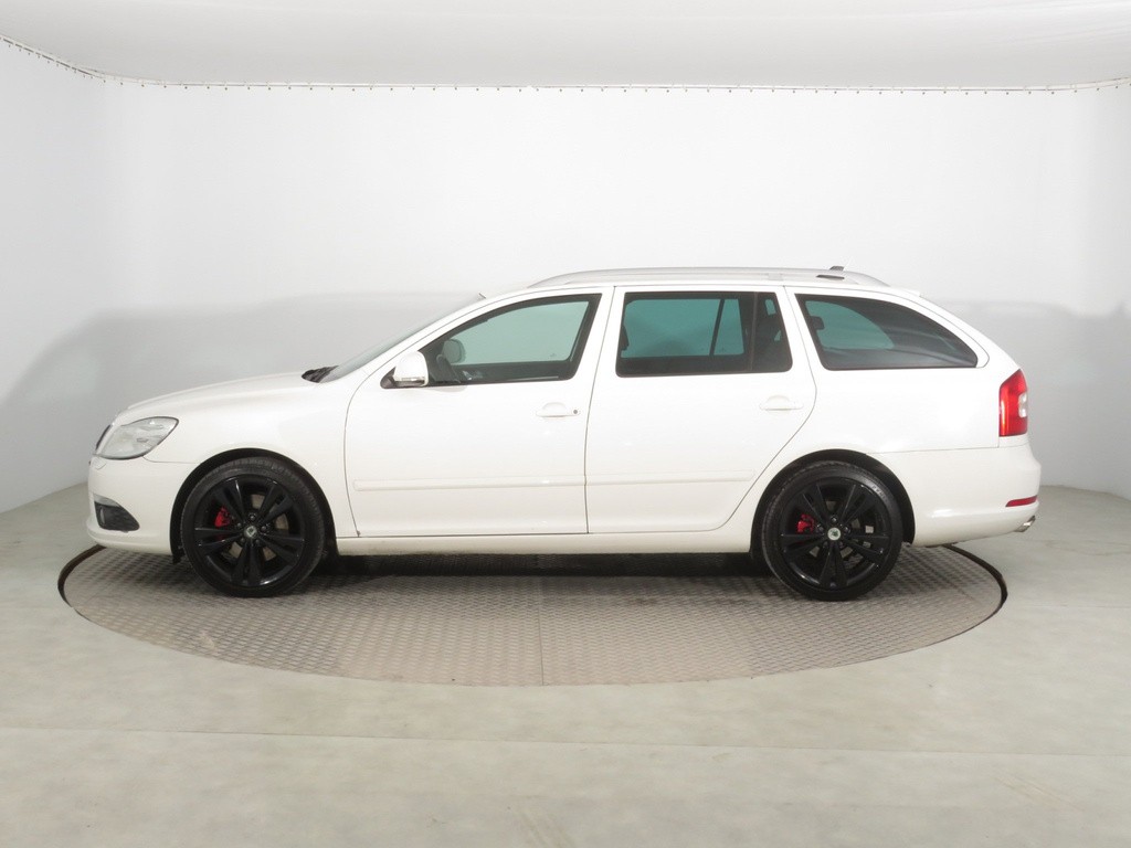 Skoda Octavia RS RS 2.0 TDI Navigácia, Xenóny, Tempomat