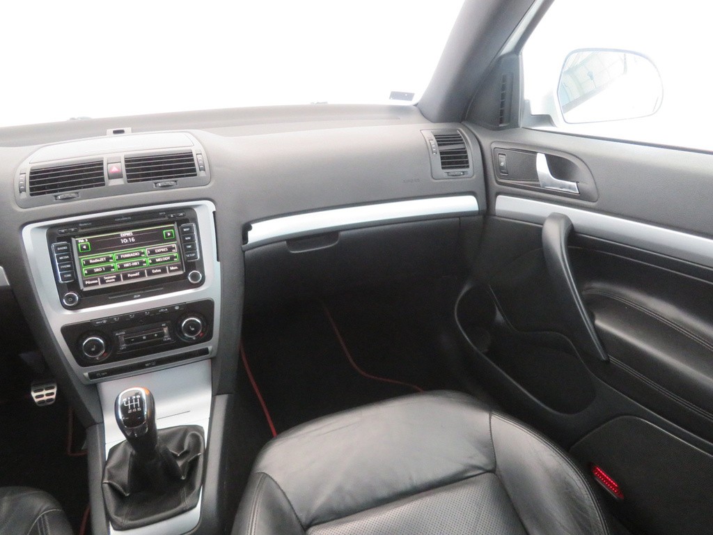 Skoda Octavia RS RS 2.0 TDI Navigácia, Xenóny, Tempomat