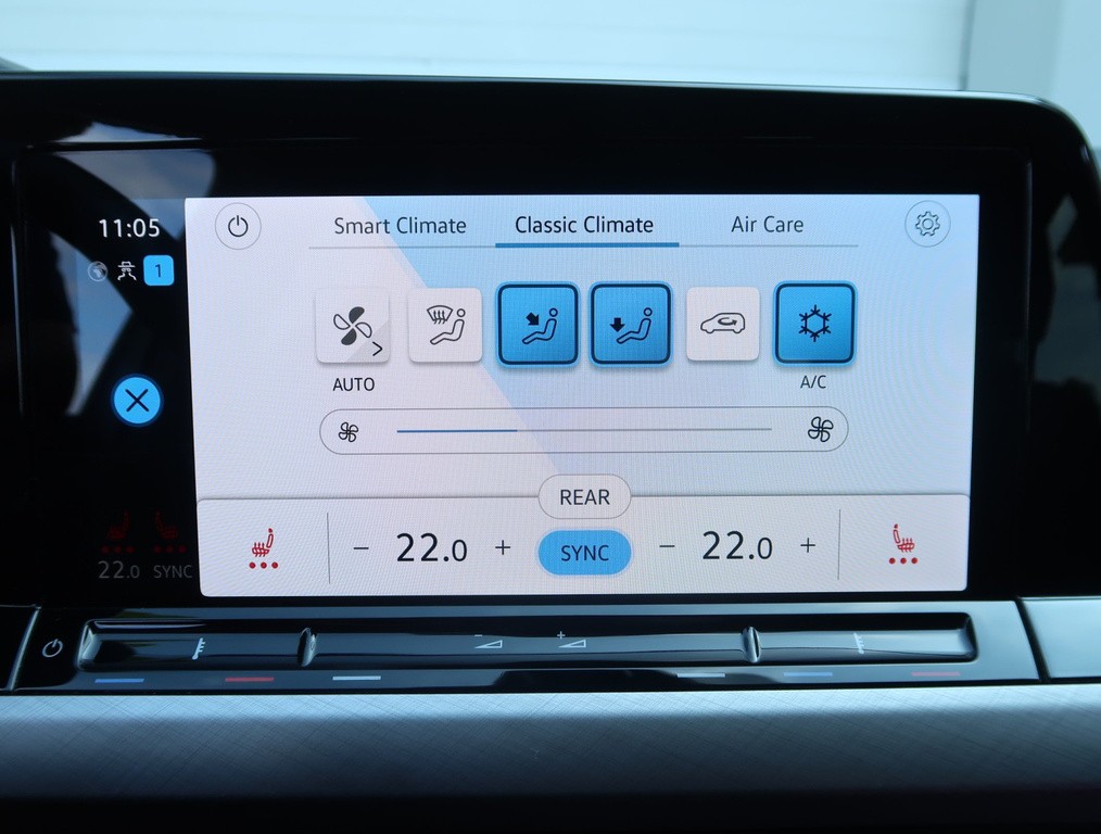 VW Golf Comfortline 2.0 TDI nadštandardná výbava