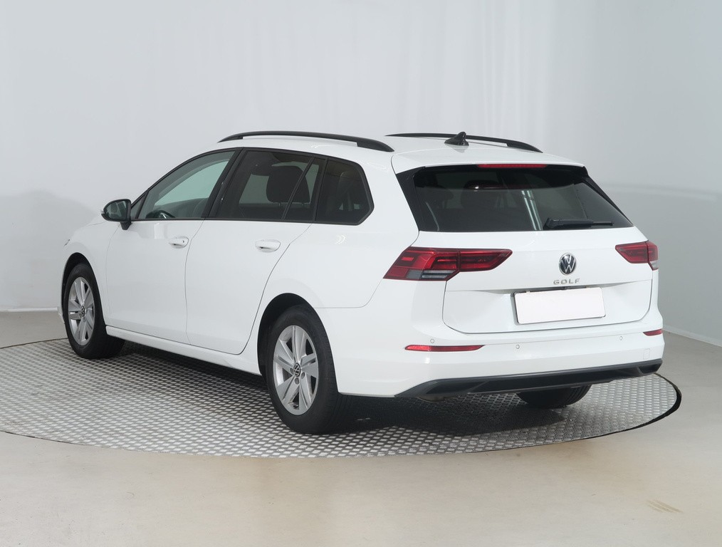 VW Golf Comfortline 2.0 TDI nadštandardná výbava
