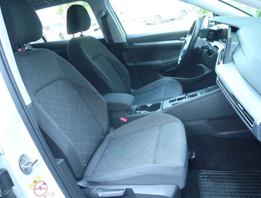 VW Golf Comfortline 2.0 TDI nadštandardná výbava