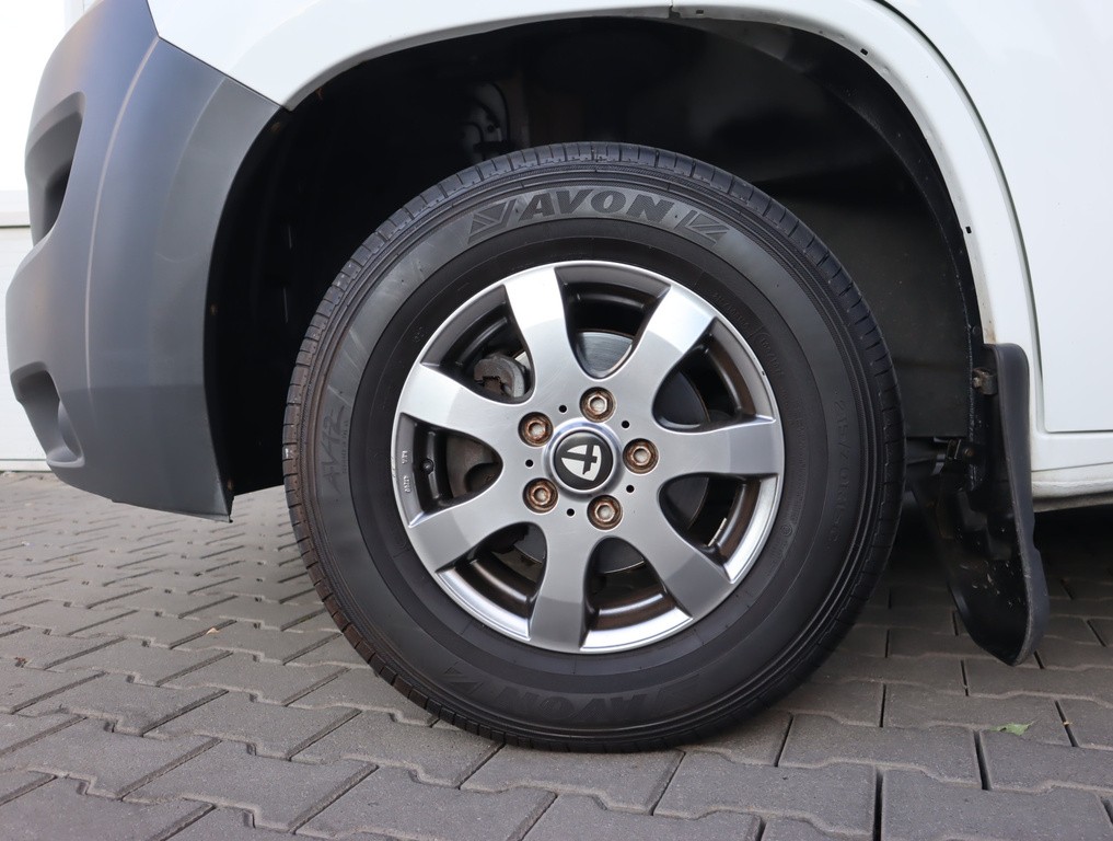 Peugeot Boxer 2.0 BlueHDi 2H2, Furgon, 333, Nové v SR