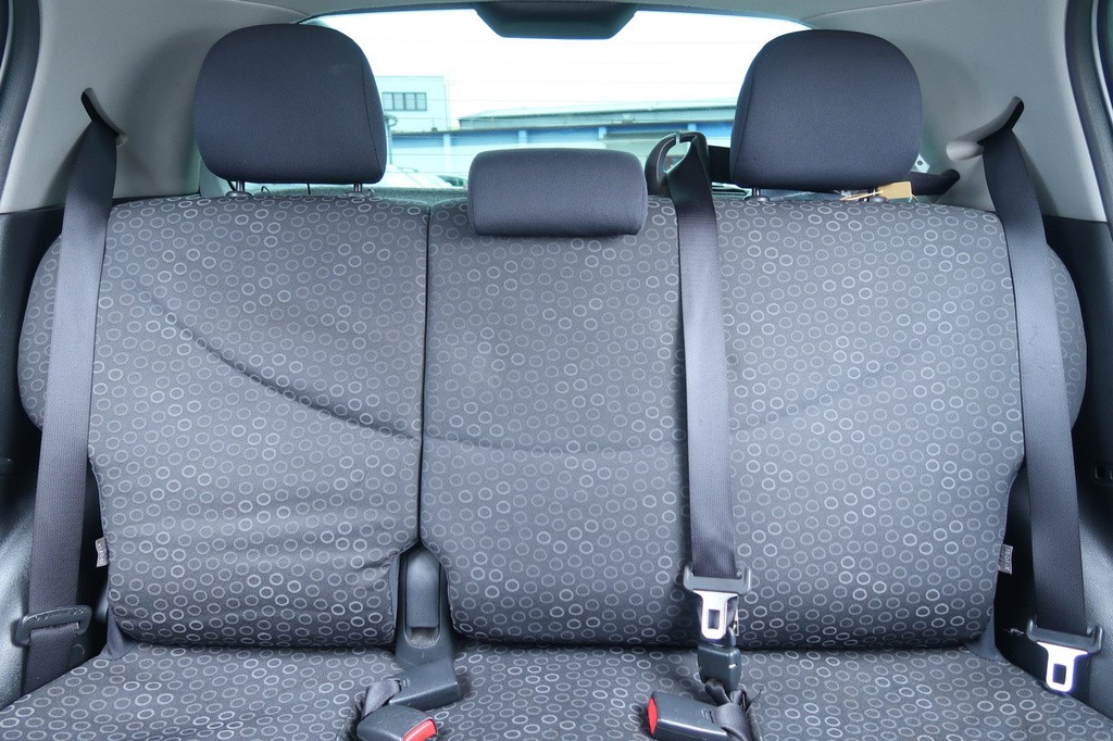 Toyota Yaris 1.0 VVT-i Automat, nová STK, Závesné zariadenie