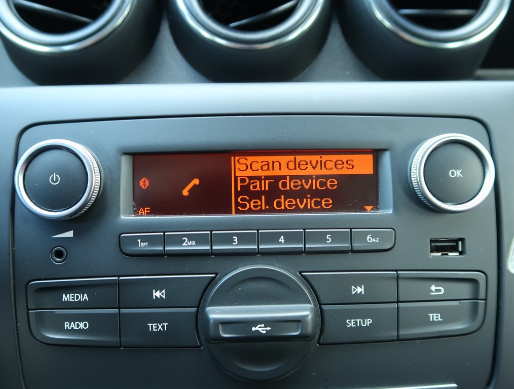 Dacia Duster Ambiance 1.6 SCe senzor dažďa