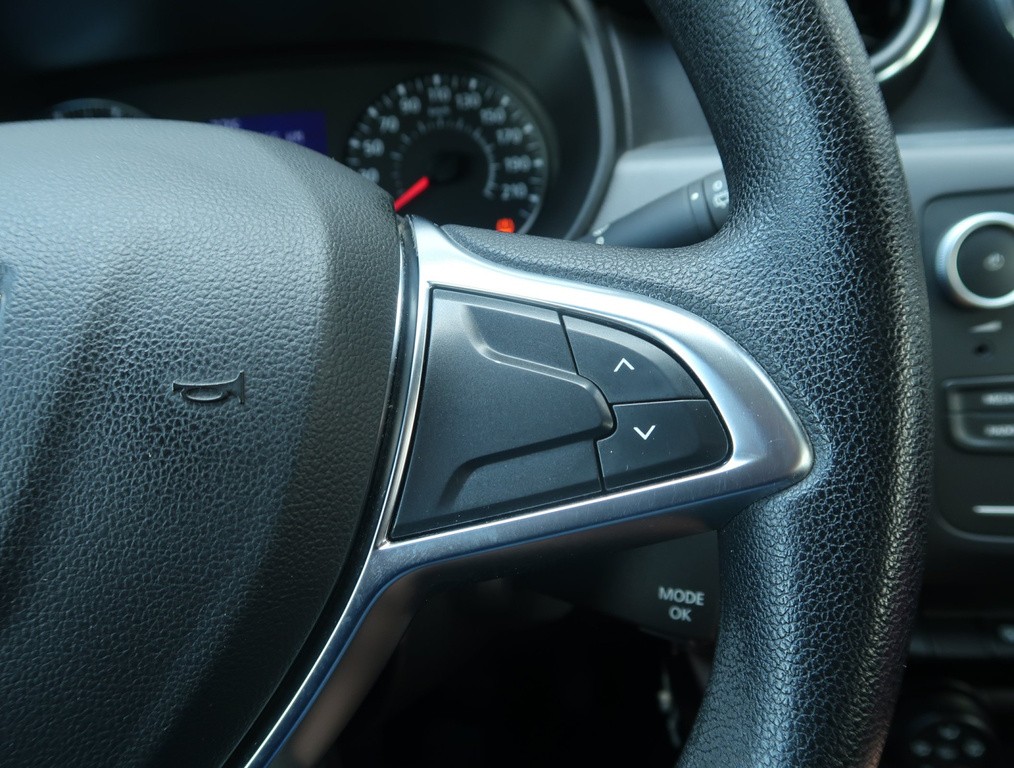 Dacia Duster Ambiance 1.6 SCe senzor dažďa