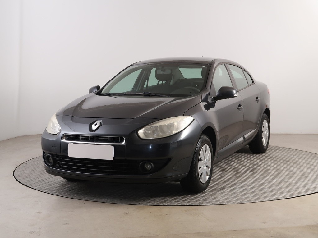 Renault Fluence 1.6 16V po STK, Závesné zariadenie
