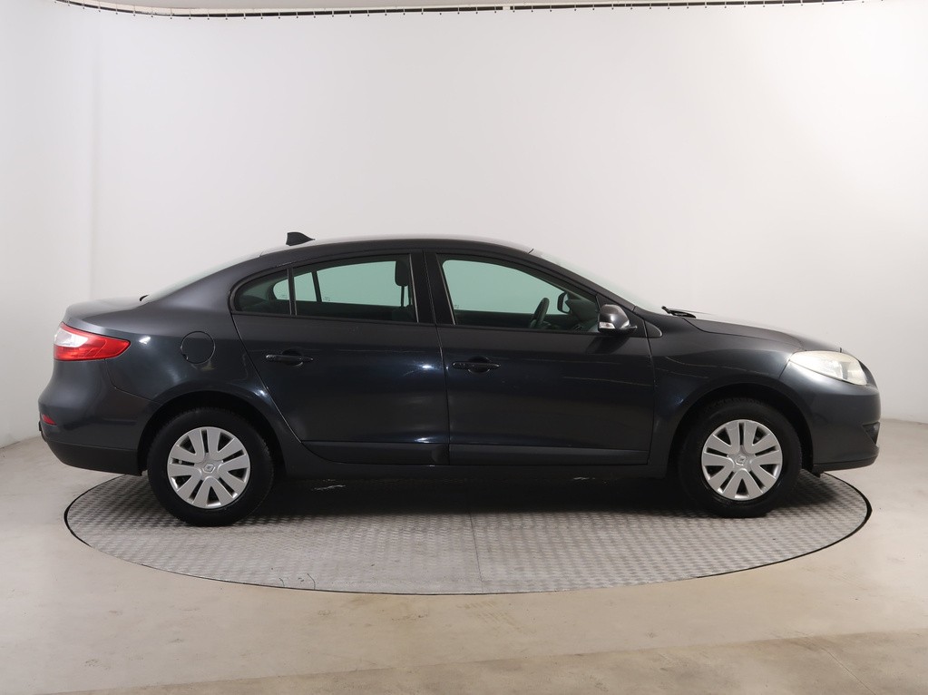 Renault Fluence 1.6 16V po STK, Závesné zariadenie