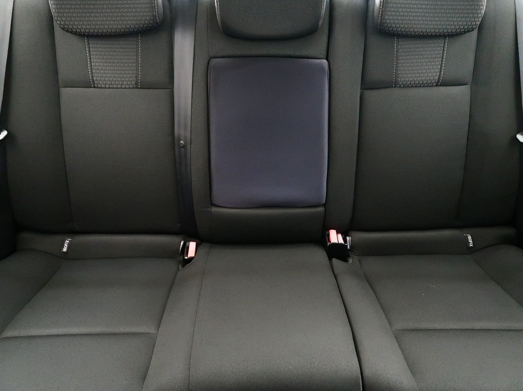 Renault Fluence 1.6 16V po STK, Závesné zariadenie