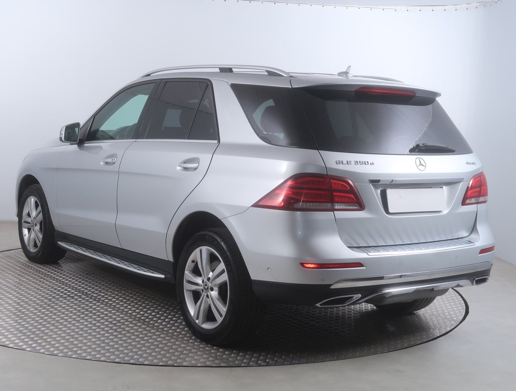 Mercedes GLE GLE 350 d ako nové kupované v SR, 4x4, SUV