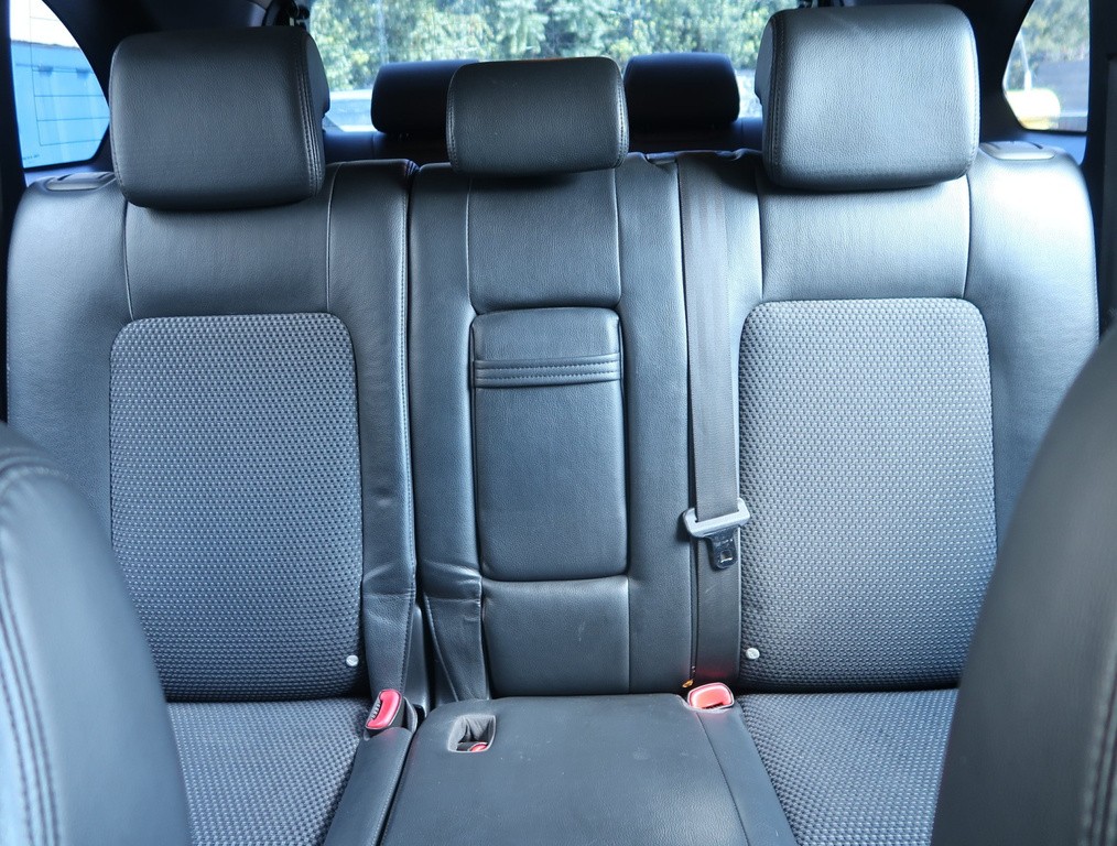 Chevrolet Captiva Comfort 2.0 D 7 Miest