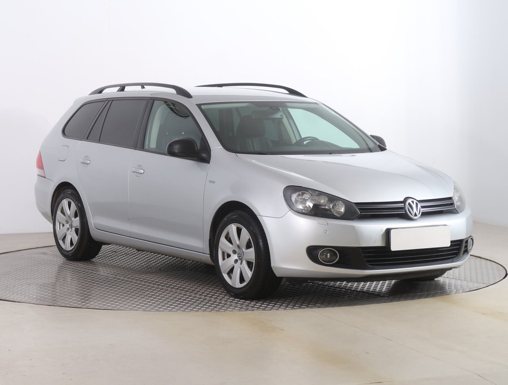 VW Golf 2.0 TDI Automat, Park. senzory, Vyhř. sedaček