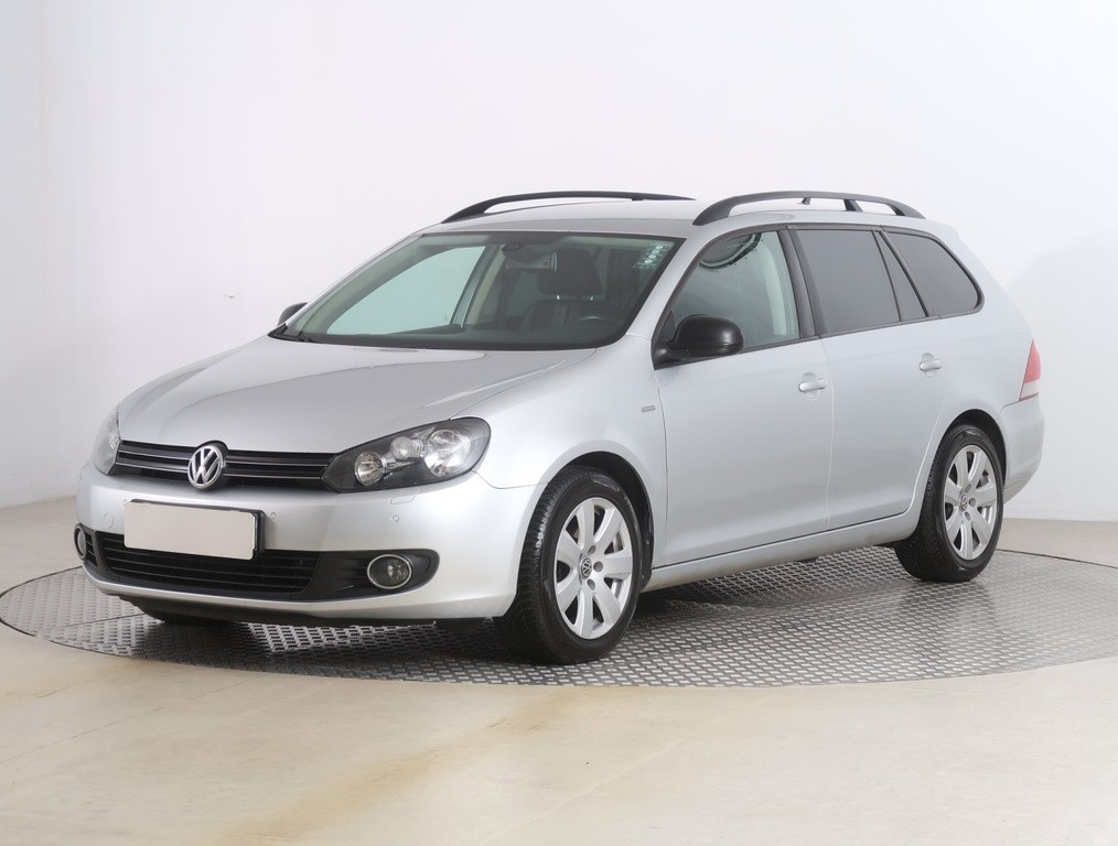 VW Golf 2.0 TDI Automat, Park. senzory, Vyhř. sedaček