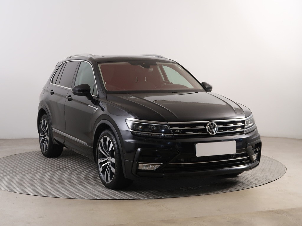 VW Tiguan R-Line 2.0 TDI Pohon 4x4