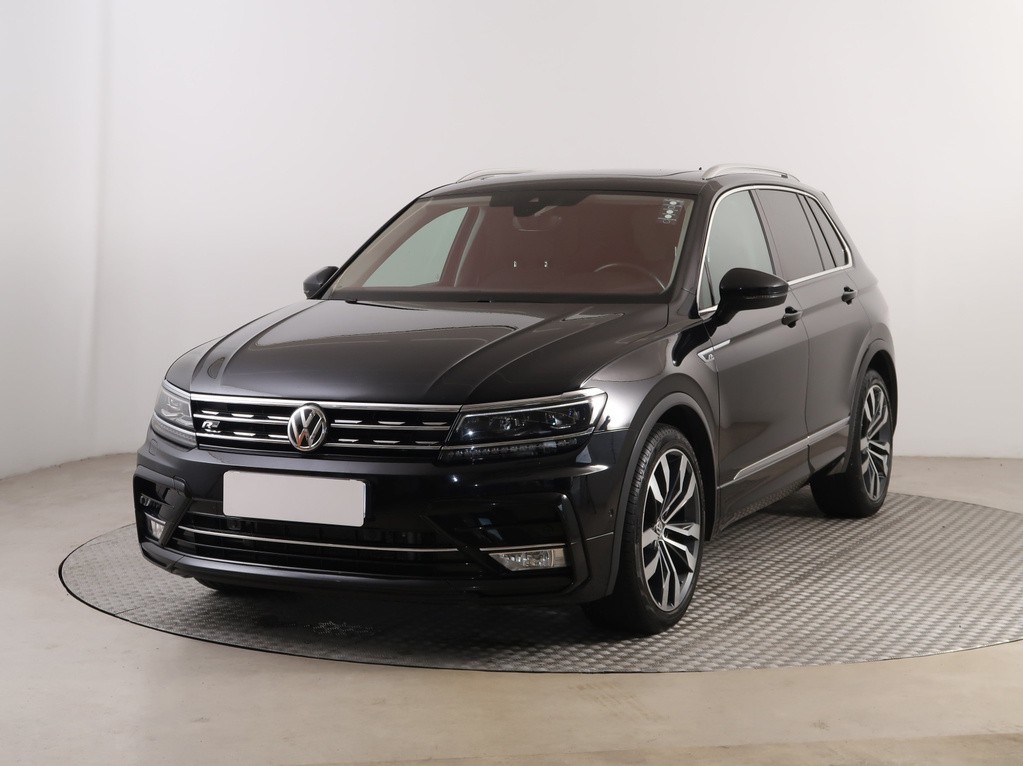 VW Tiguan R-Line 2.0 TDI Pohon 4x4