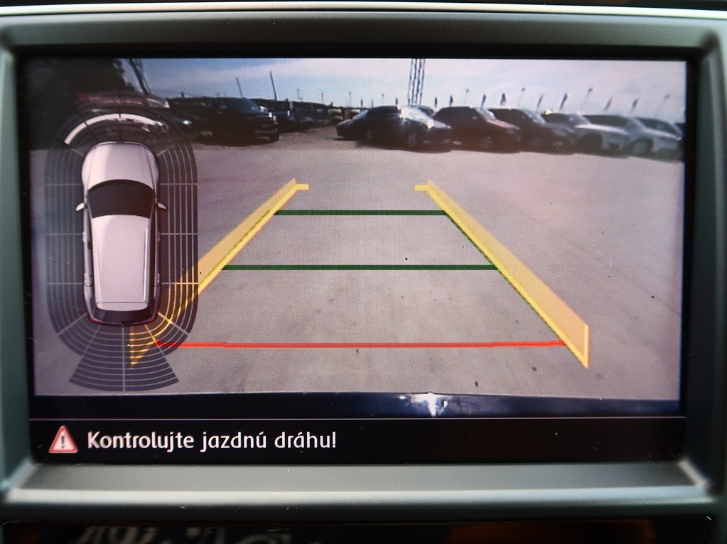 VW Tiguan R-Line 2.0 TDI Pohon 4x4