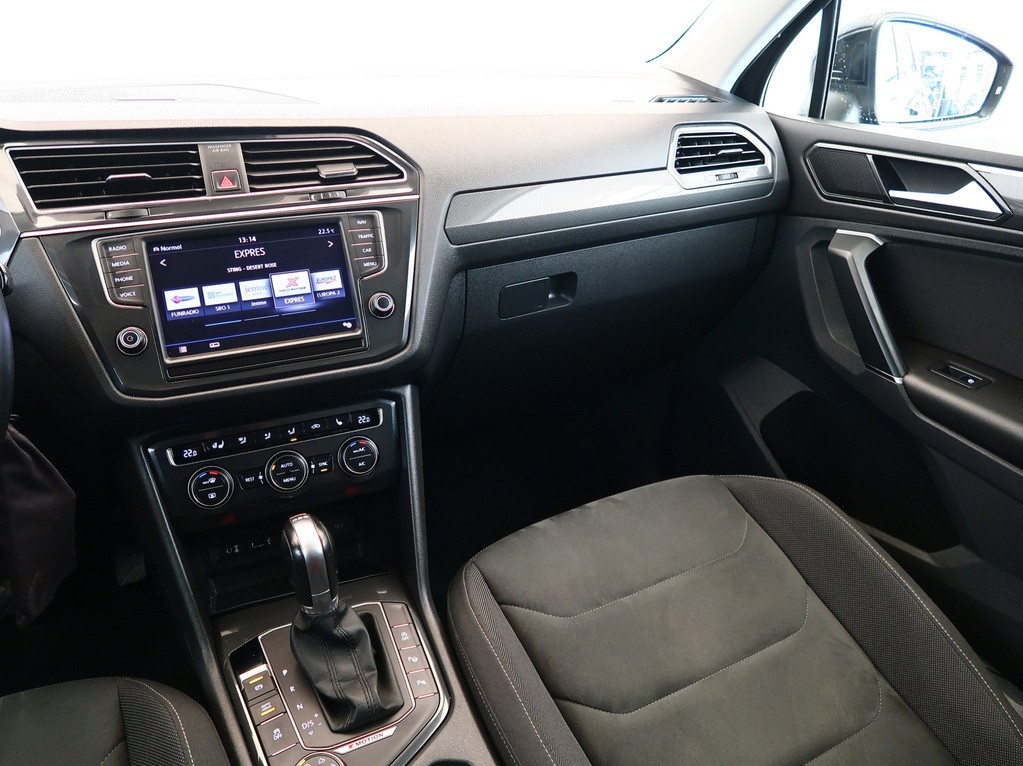 VW Tiguan R-Line 2.0 TDI Pohon 4x4