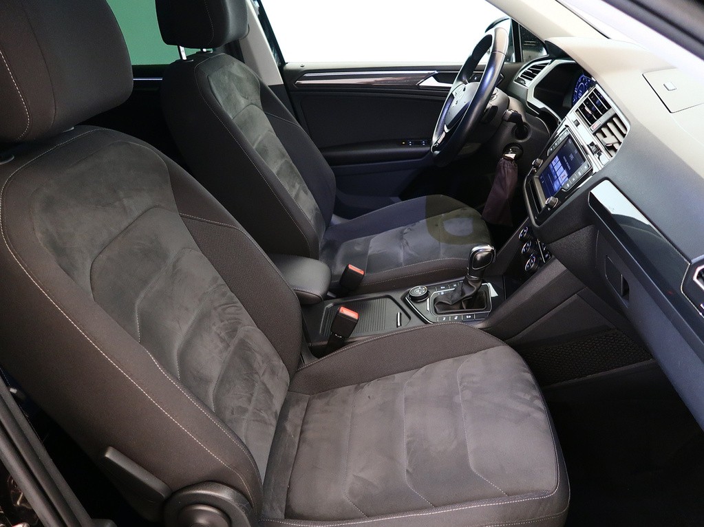 VW Tiguan R-Line 2.0 TDI Pohon 4x4