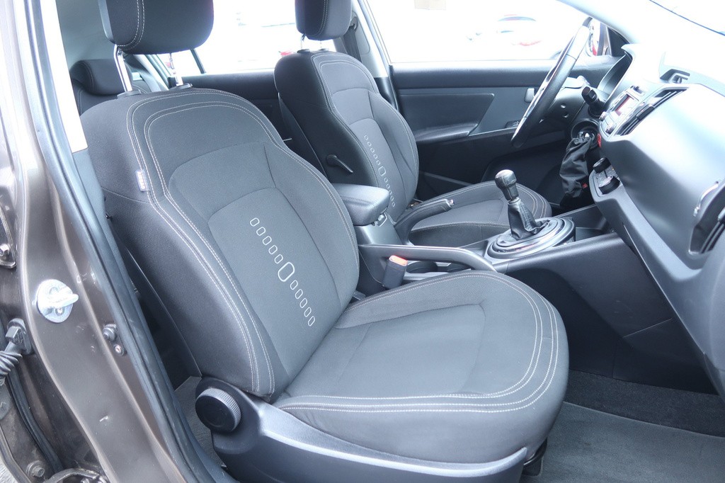 Kia Sportage 2.0 CVVT Serv.kniha