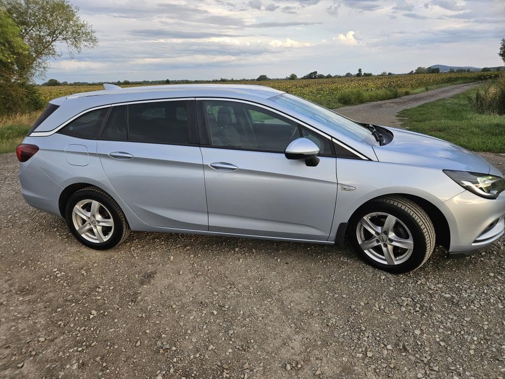 Opel Astra ST 1.6 CDTI 110k Dynamic